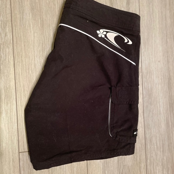 O’Neils Shorts - Picture 3 of 4